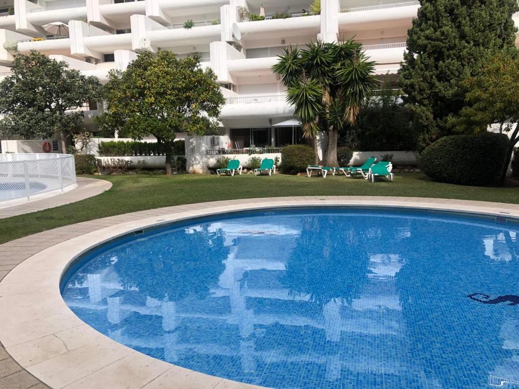 Escapada Perfecta En Terraza, Piscina Parking Y Sol Marbella