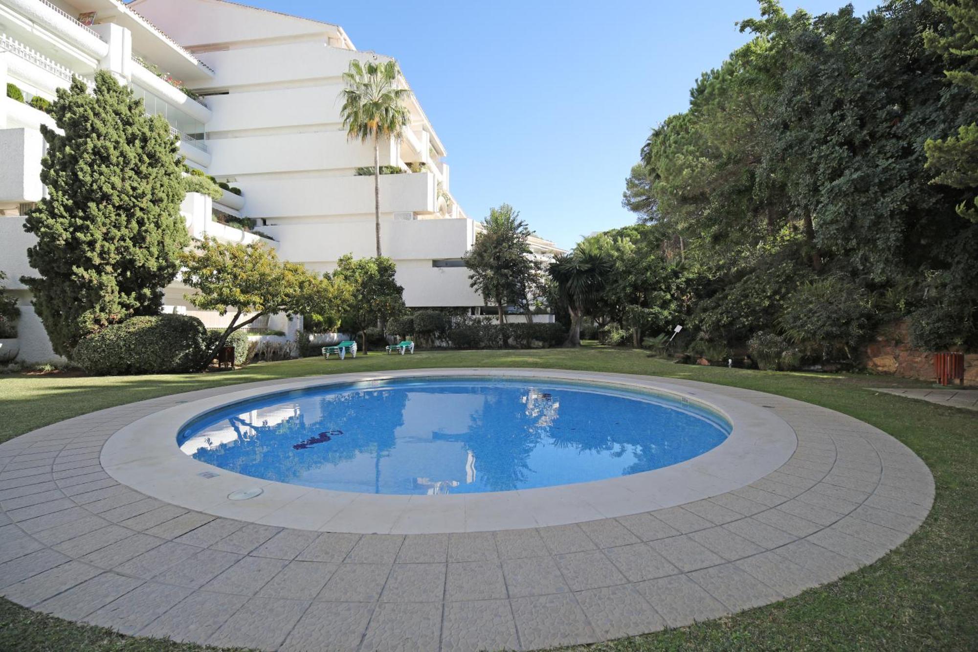 Escapada Perfecta En Terraza, Piscina Parking Y Sol * Marbella