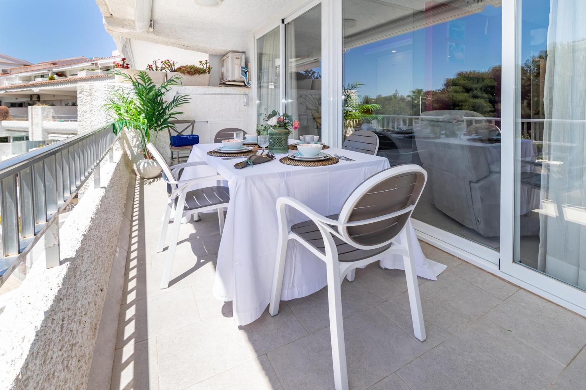 Escapada Perfecta En Terraza, Piscina Parking Y Sol * Marbella